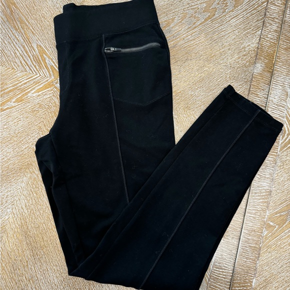 Royal Robbins Black Leggings Waist 32” Inseam 29” Medium Zip Pockets Mid Rise - Picture 3 of 7